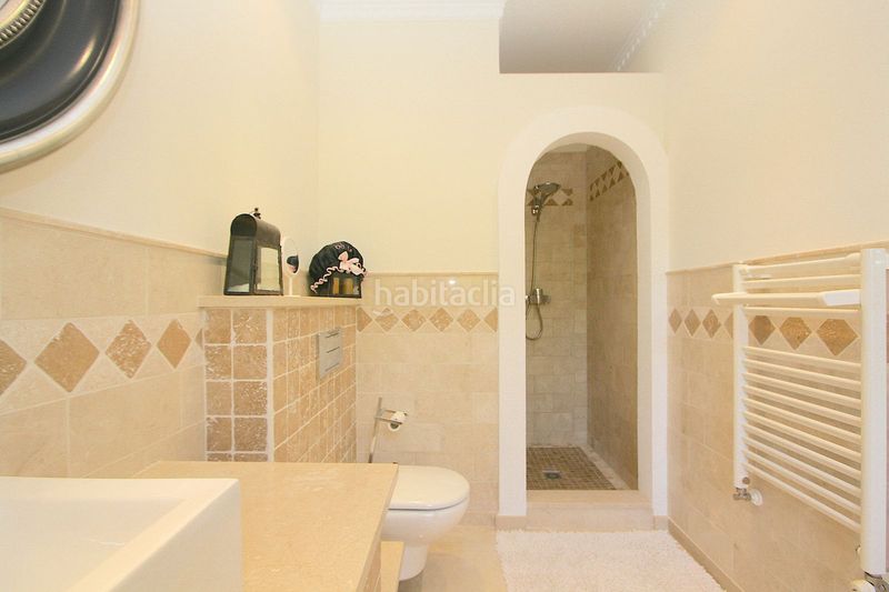 Foto 9dc064f7-5008-4b33-bd1a-17798ff2d81d. Xalet amb calefacció aparcament piscina a Mijas pueblo Mijas