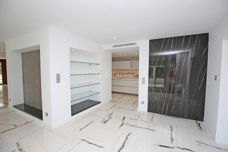 Foto 59dd2e65-a844-48ca-8aa0-78fe4f7bdde3. Maison jumelée avec chauffage piscine dans Nueva Andalucía centro Marbella