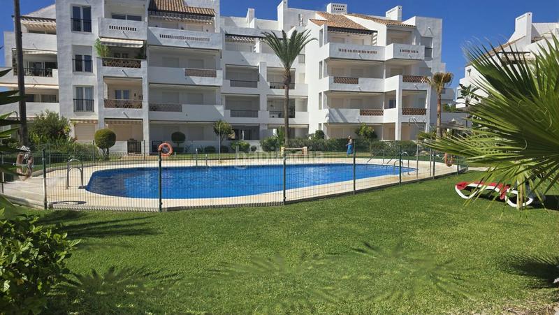 Foto 470ea9ba-61bc-443b-be72-71f5eaf33e1d. Planta baixa amb calefacció aparcament piscina a Mijas