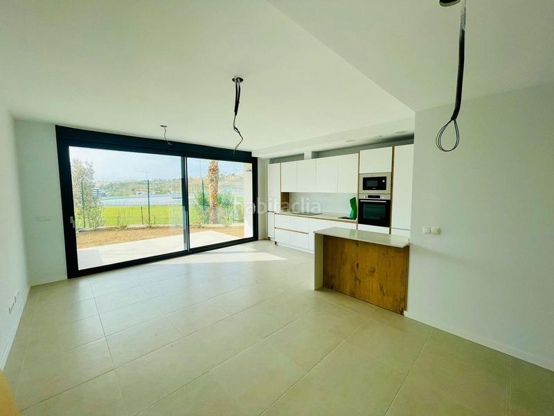 Foto b3223a9a-51aa-456e-ba6f-4e51dea994d2. Ground floor with heating parking pool in Bel - Air Estepona