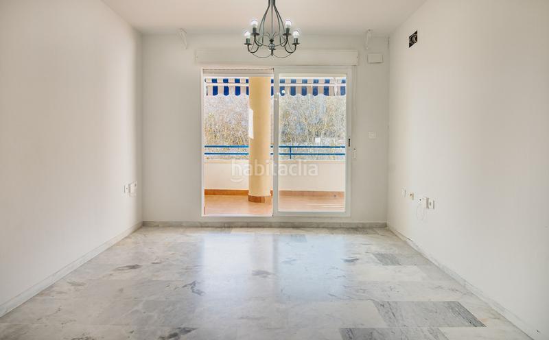 Foto 2136c5c2-34c2-4aee-9b29-8a84c9de47c0. Apartamento  en planta media de 2 dormitorios en Marbella