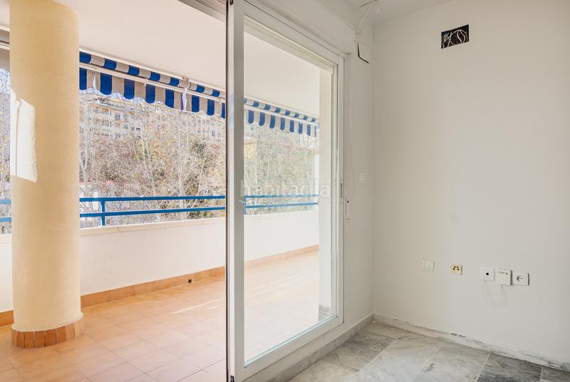 Foto 5c679cd7-52e2-4076-bf35-9859811142bf. Apartamento  en planta media de 2 dormitorios en Marbella