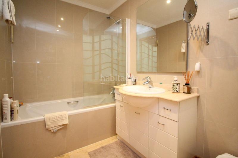 Foto 48f8fc3b-8f6f-432c-9df1-da9c6cf444c5. Rez-de-chaussée avec chauffage parking piscine dans Mijas