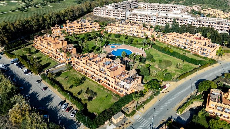 Foto bcf48116-93fd-485c-a4b8-9aacc8d926e1. Planta baixa amb calefacció aparcament piscina a Casares