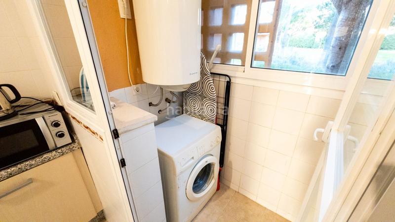 Foto db0b57b8-5943-42f7-b73b-c8d354d526ea. Planta baixa amb calefacció aparcament piscina a Casares