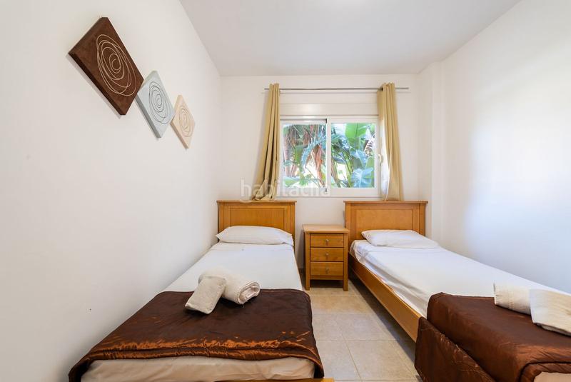 Foto fc08e2b5-55ff-4f6c-9ba6-bc10a0813718. Planta baixa amb calefacció aparcament piscina a Casares