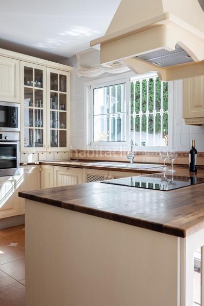 Foto 151942dd-0c41-4fdb-99ad-14492ea39113. Xalet amb calefacció piscina a Mijas golf Mijas