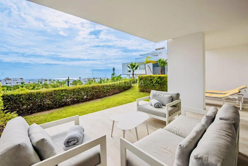 Foto 492694f6-0c00-4119-bee2-a18e629fe412. Ground floor with heating parking pool in Casares pueblo Casares