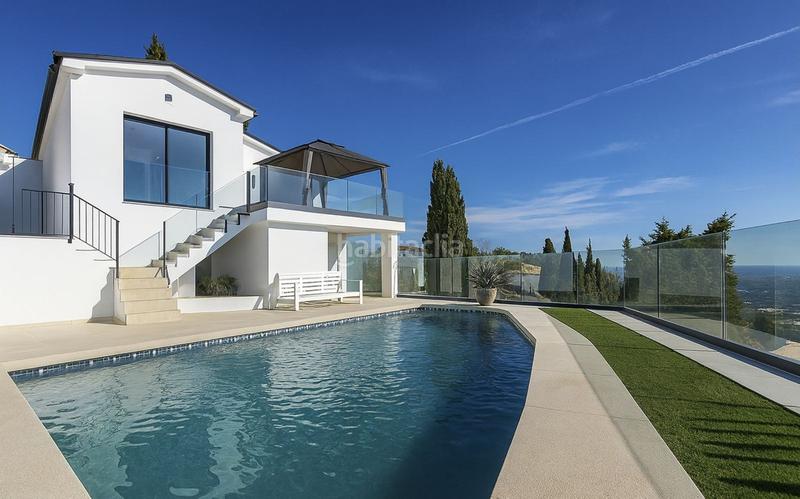 Foto 59304e1a-4863-4432-a654-92840b7529a2. Xalet amb calefacció aparcament piscina a Las Gaviotas - Carvajal Fuengirola