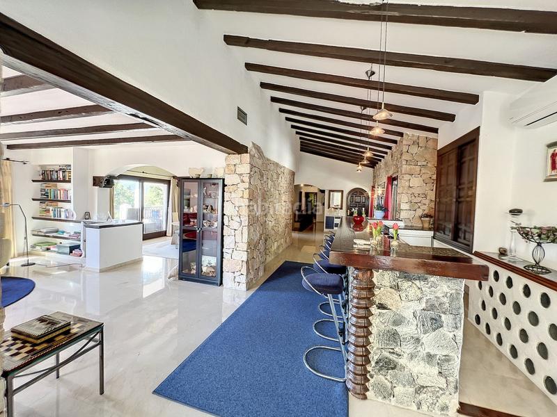 Foto 09e1fab2-5255-457d-a7be-296a898d6319. Xalet amb calefacció aparcament piscina a Mijas pueblo Mijas