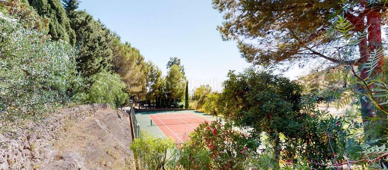 Foto f9b29b30-28c2-4592-b37b-006101a165f7. Casa bifamiliare con riscaldamento parcheggio piscina in Mijas