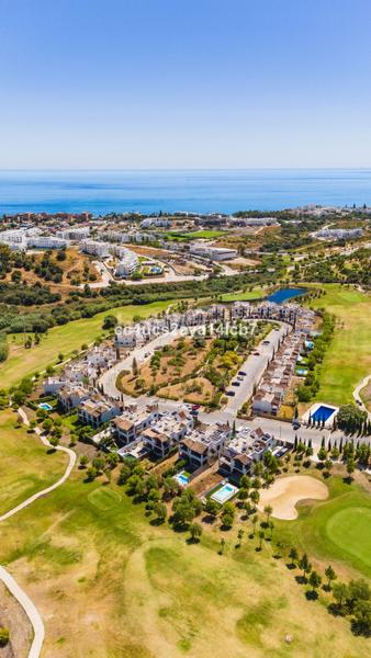 Foto ca6df13f-d542-462d-8670-db6ba94b63e4. Xalet amb calefacció aparcament a Bel - Air Estepona