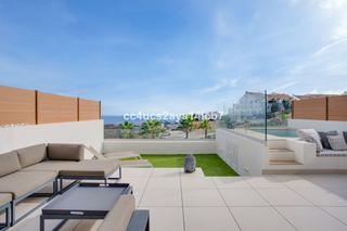 Rez-de-chaussée à Riviera del Sol. Apartamento en planta baja de 3 dormitorios en calanova golf