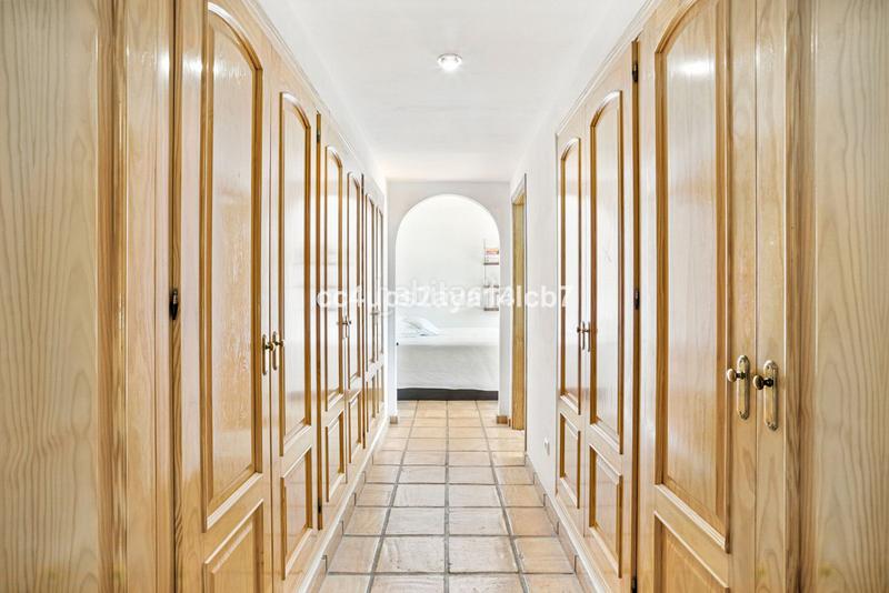 Foto 21cddd25-6141-41c6-987a-b0fd0b8df536. Maison jumelée avec chauffage parking piscine dans Riviera del Sol Mijas