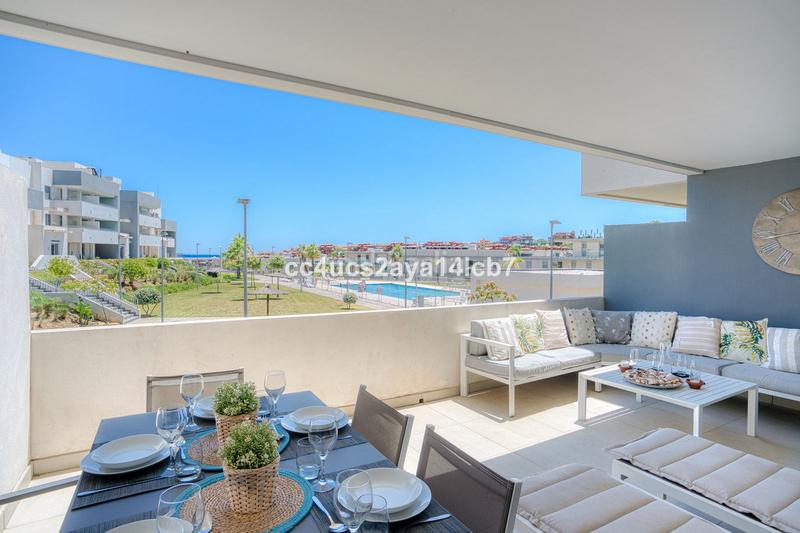 Foto 457543de-f4b1-4989-b9de-78fd1515d1fc. Erdgeschoss mit heizung parking pool in Bel - Air Estepona