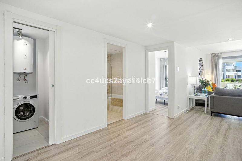 Foto baabe06f-e636-4f46-a379-86f94dd6d7b2. Erdgeschoss mit heizung parking pool in Bel - Air Estepona