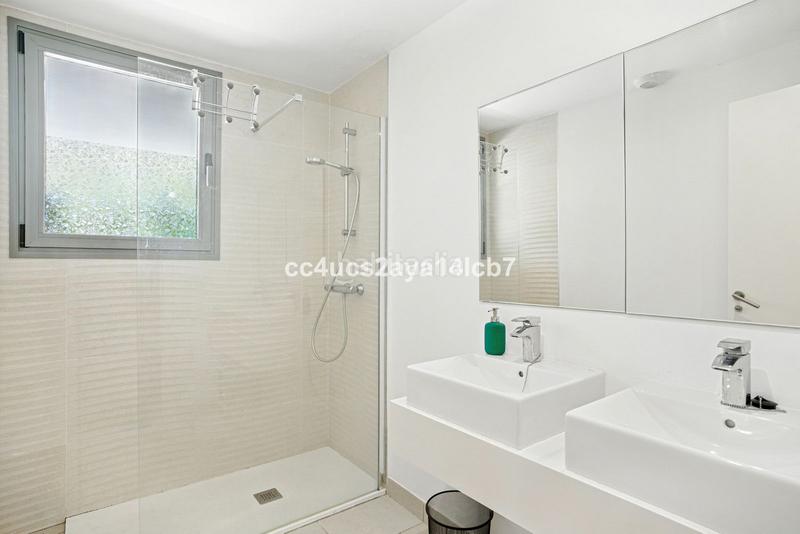 Foto cd6108bd-cdd9-4c84-ad23-1e458d5d1f14. Erdgeschoss mit heizung parking pool in Bel - Air Estepona