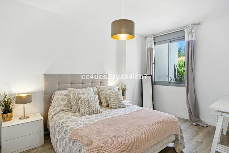 Foto ee0e3dc9-c373-46b3-ba30-0f0a56d413db. Erdgeschoss mit heizung parking pool in Bel - Air Estepona