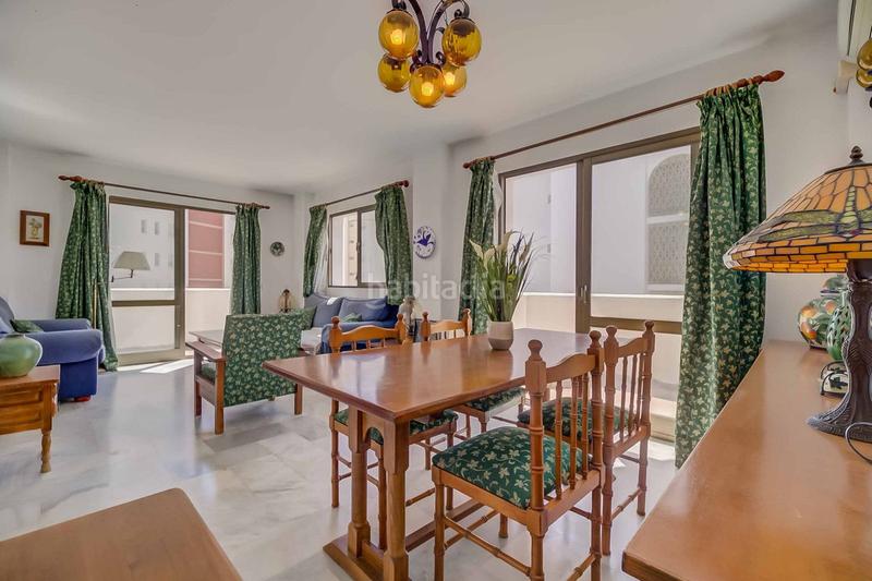 Foto ae6a6d25-4dbe-4088-aef5-1a14010f11a7. Àtic amb aparcament piscina a Centro ciudad Fuengirola