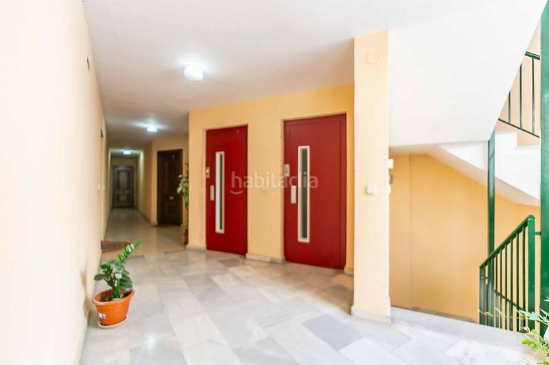 Foto 0b74551d-a0e2-4baf-b9f3-d2ffb24906e3. Apartament amb aparcament a Centro ciudad Fuengirola