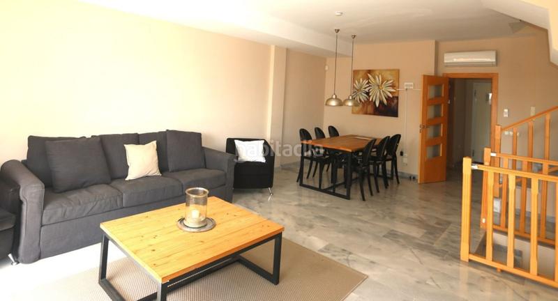 Foto fdcabea7-caec-403a-a1f8-66549e77425e. Casa adossada amb calefacció aparcament piscina a Fuengirola