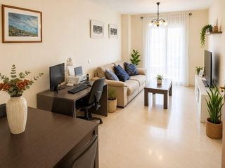 Apartament a Arroyo de la Miel. Apartamento en planta media de 2 dormitorios en benalmadena