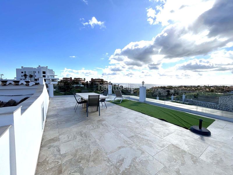 Foto 1172fdc3-9b46-4c36-b406-96c93848bd79. Xalet amb calefacció aparcament piscina a Centro Mijas