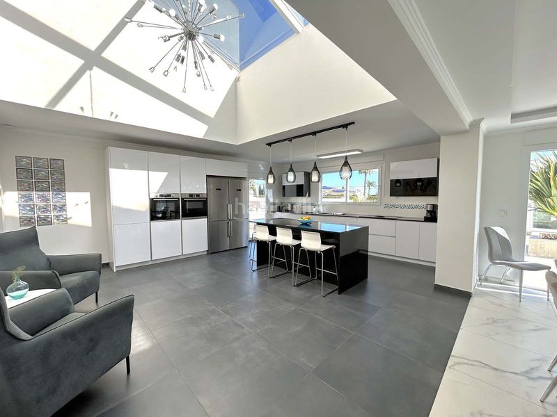 Foto a1a190e2-6fd9-485d-838c-6866cf6514a2. Xalet amb calefacció aparcament piscina a Centro Mijas