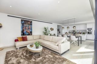 Piccolo appartamento in Centro ciudad. Apartamento en planta media de 3 dormitorios en fuengirola