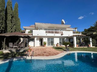 Chalet en Mijas pueblo. Villa aislada de 4 dormitorios en mijas