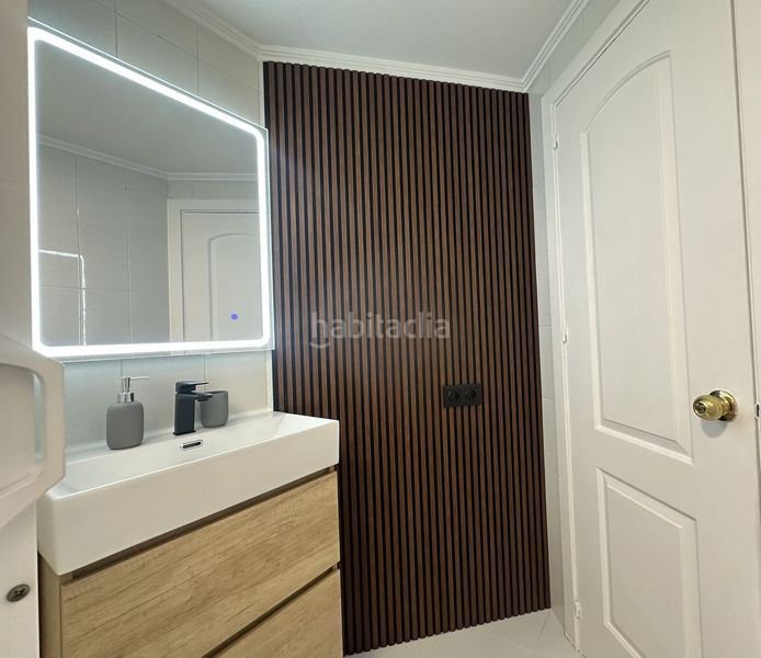 Foto 0ca72bb6-ed9f-4138-a9b7-3dbfad4e1f2f. Planta baixa amb calefacció aparcament a Calahonda Mijas