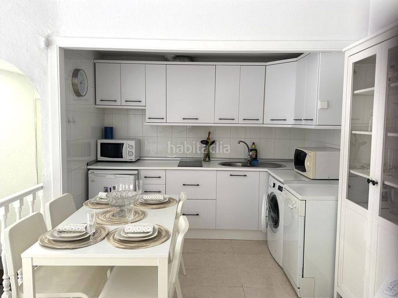 Foto 6b2297d2-692c-4f48-b0cf-eb410ae57512. Planta baixa amb calefacció aparcament a Calahonda Mijas