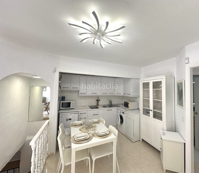 Foto f9786137-68f5-48ac-b529-6ae4eb3188f0. Planta baixa amb calefacció aparcament a Calahonda Mijas