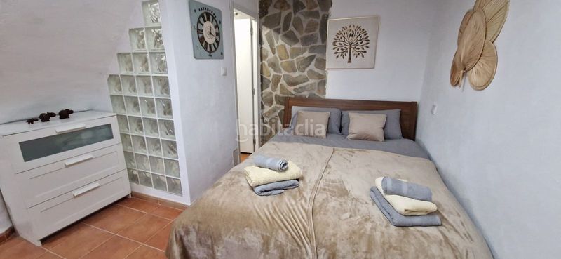 Foto fe010fd2-b09e-4dca-a528-72b8fe263b2e. Planta baixa amb calefacció aparcament a Calahonda Mijas