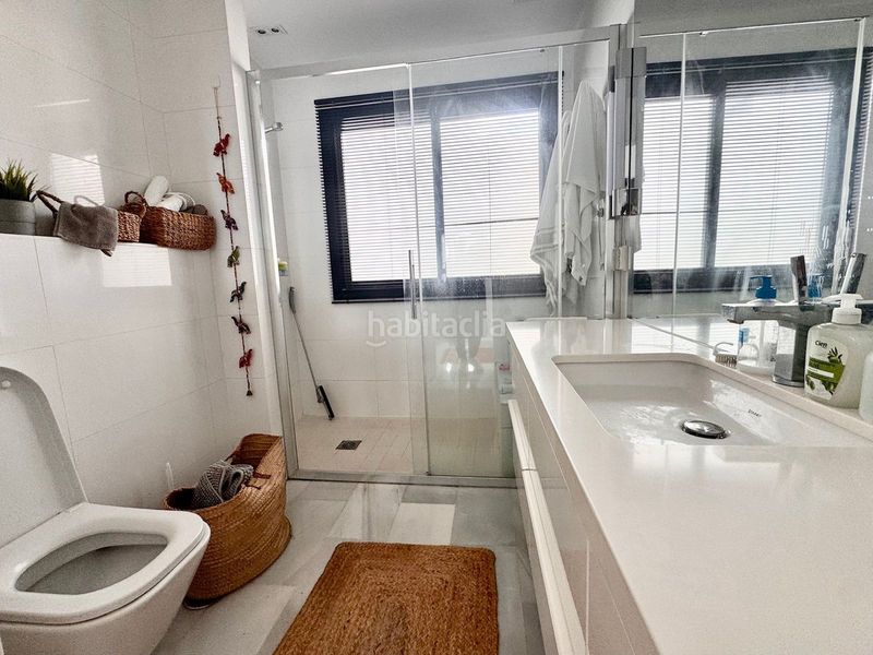 Foto 6427077a-3d30-4fcf-8e69-72df93bea752. Apartament amb calefacció aparcament piscina a Calahonda Mijas