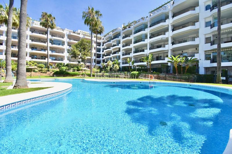 Foto c885c580-f2f6-47a8-a80b-090adb4926c0. Planta baixa amb calefacció aparcament piscina a Mijas