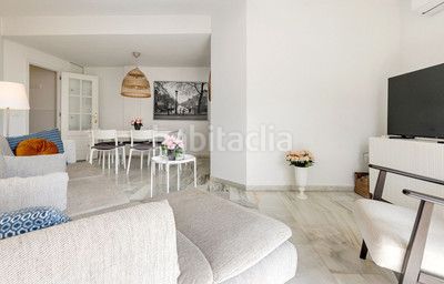Foto 5acd6cc6-ac5c-4f04-85dd-178cc538538a. Apartament amb calefacció aparcament piscina a Manantiales-Estación de Autobuses Torremolinos