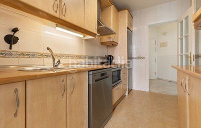 Foto e28ed035-411b-487b-b22f-a4fd053066b9. Apartament amb calefacció aparcament piscina a Manantiales-Estación de Autobuses Torremolinos