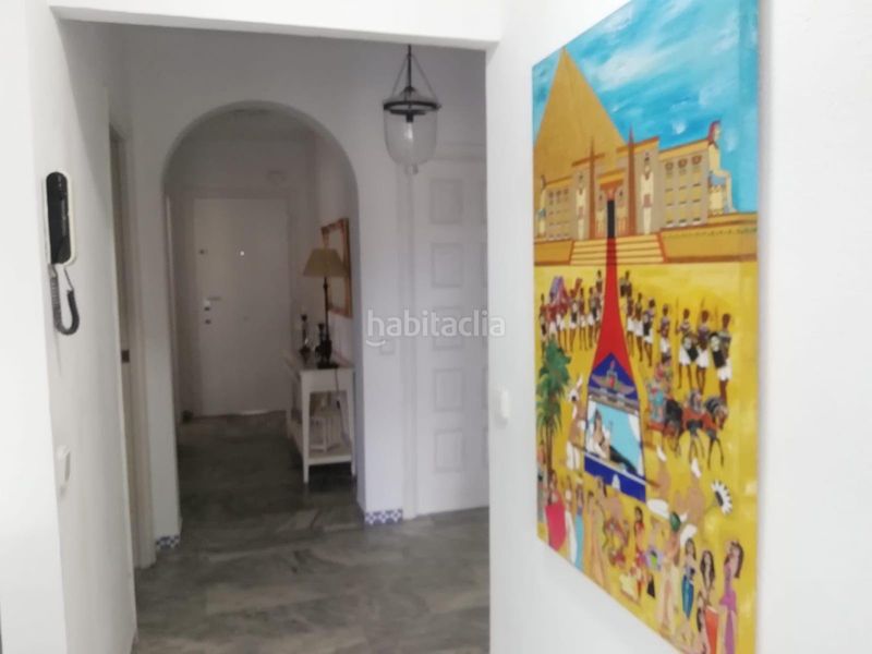 Foto 0604a161-bcbd-44f2-b220-9900fc70cf8d. Apartamento  en planta media de 3 dormitorios en Fuengirola