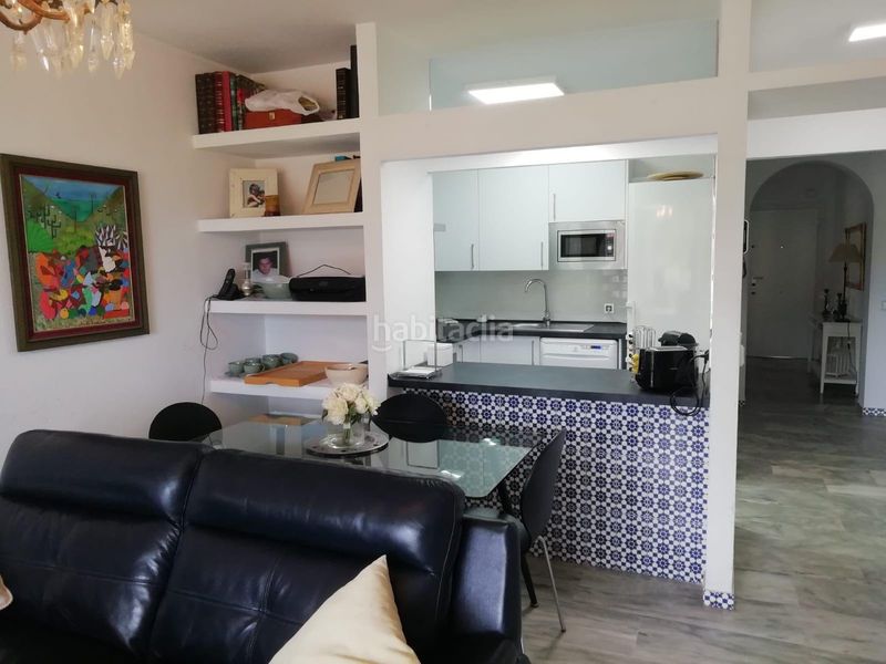 Foto 1737cb36-57b2-47a1-a11b-c30ac1c56e98. Apartamento  en planta media de 3 dormitorios en Fuengirola