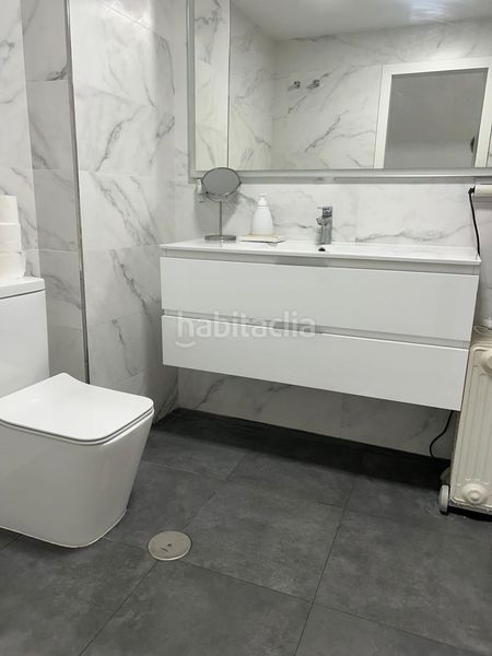 Foto 44a54f74-0fd7-4d8c-bef8-85b2f6642beb. Apartamento  en planta media de 3 dormitorios en Fuengirola