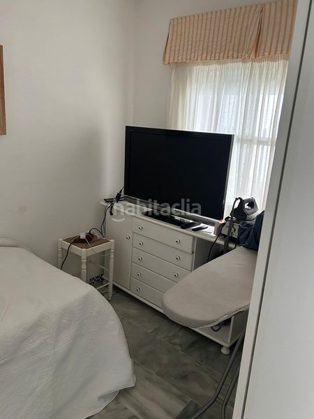Foto 5db8040a-172a-41a0-ae51-b0076fc31c7e. Apartamento  en planta media de 3 dormitorios en Fuengirola