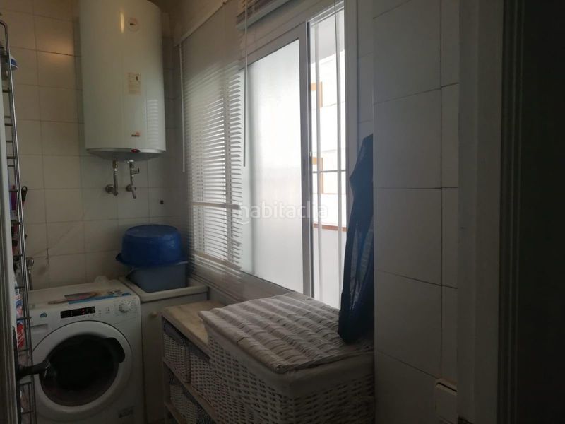 Foto 6b699a99-3204-4d73-a216-3c96115b7913. Apartamento  en planta media de 3 dormitorios en Fuengirola