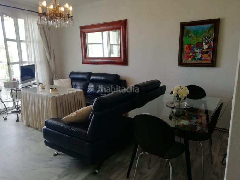 Foto bef68c7f-20cc-4933-9a62-62e7e008078c. Apartamento  en planta media de 3 dormitorios en Fuengirola