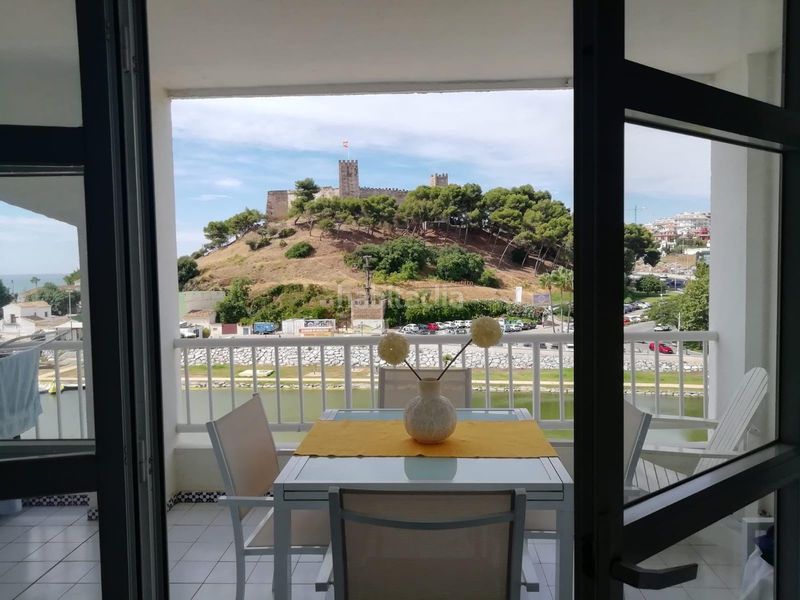 Foto ce52ac09-f52d-4c1f-b549-ec416d33c7d6. Apartamento  en planta media de 3 dormitorios en Fuengirola
