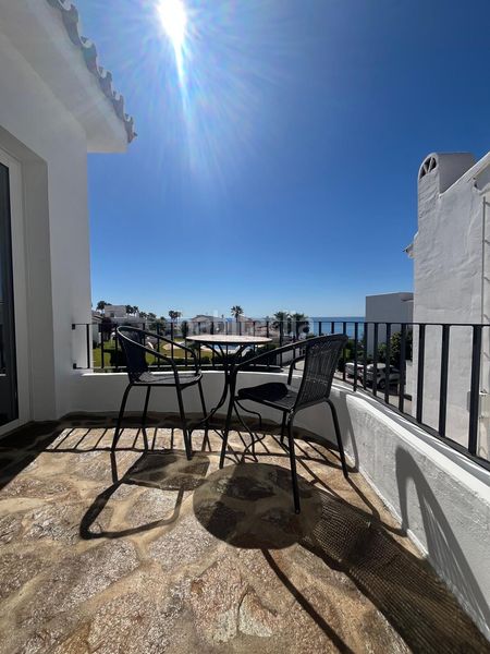 Foto 89f4252e-c21d-4992-8a9e-8e8e38d66934. Casa adossada amb calefacció aparcament piscina a Mijas