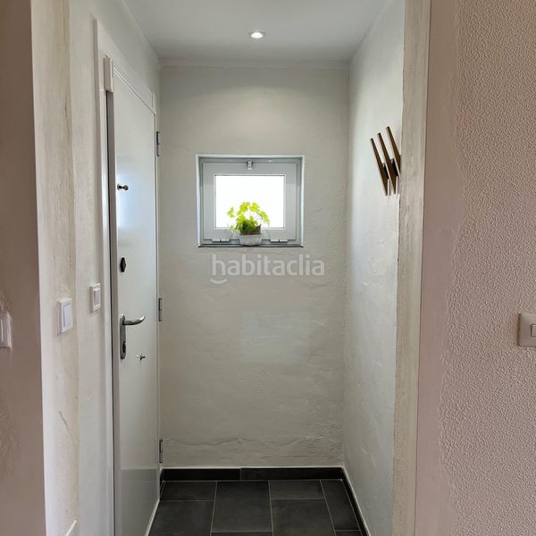 Foto f4c16137-b3ba-4a79-8b10-56b9b493b4d5. Casa adossada amb calefacció aparcament piscina a Mijas