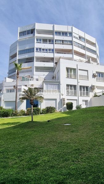 Foto 95f72d48-78b8-411a-b602-cfacf03b3008. Estudi amb calefacció aparcament piscina a Calahonda Mijas