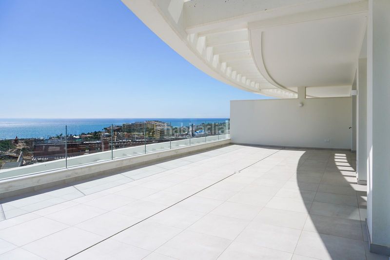 Foto 62043126-8f47-4819-b2b1-a044e030cf6a. Apartament amb calefacció aparcament piscina a la cala Mijas Mijas