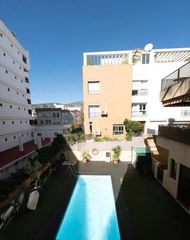 Apartament a Manantiales-Estación de Autobuses. Apartamento en planta media de 2 dormitorios en torremolinos